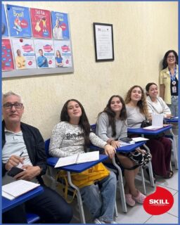 Em junho, nossos alunos apresentaram os Projetos Orais, onde abordaram temas variados - culinária, filmes, música, etc. Parabéns a todos pelas lindas apresentações! 😊😊😊